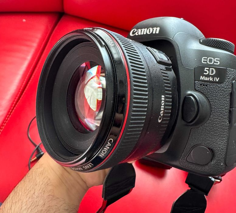 Canon EOS 5D Mark IV DSLR + полный комплект