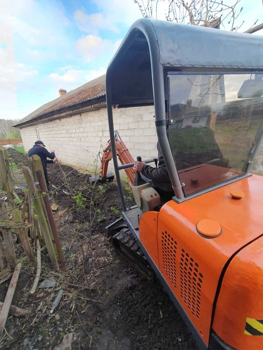 wykopy minikoparka i wywrotka 2t