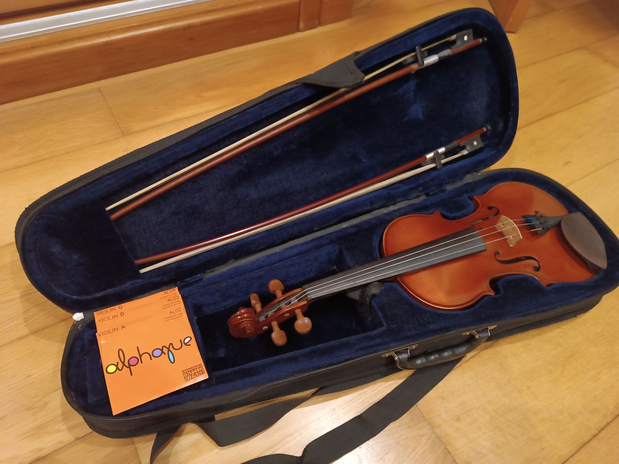 Violino tamanho 3/4