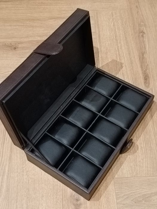 Szkatułka / pudełko na zegarki – ciemnobrązowa