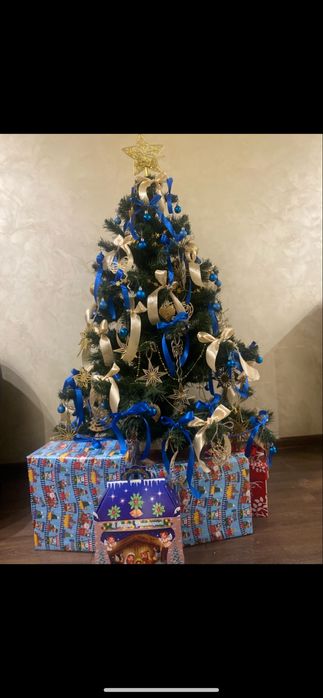 Ялинка штучна новорічна