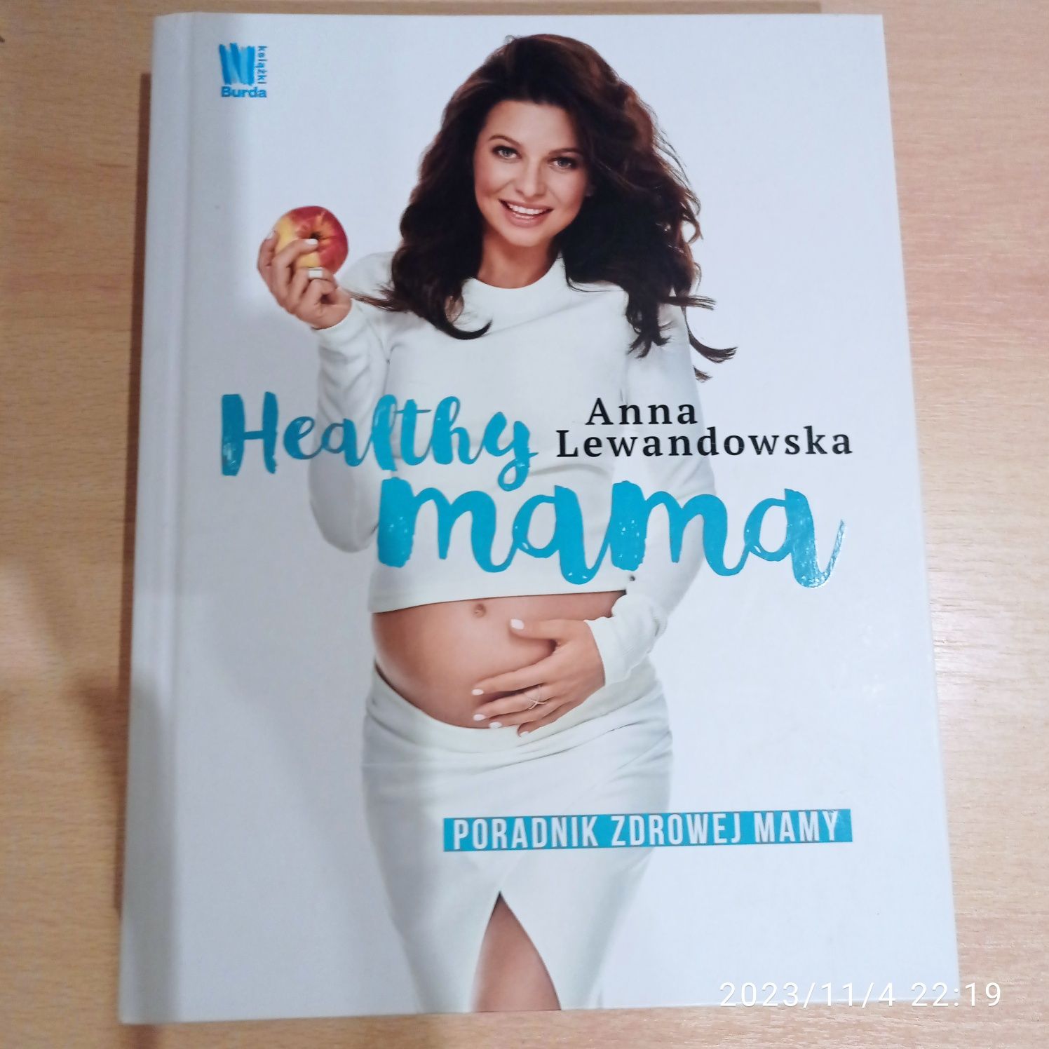 Healthy mama Anna Lewandowska