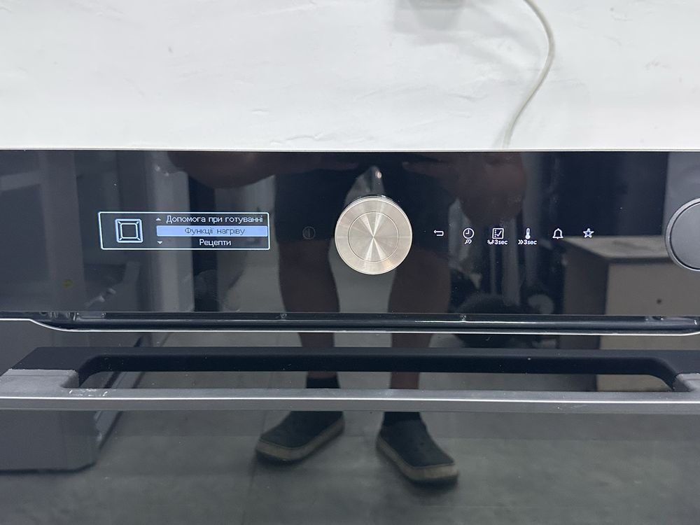 Духова шафа Ikea UESP 45NH/ Пар/чорне скло