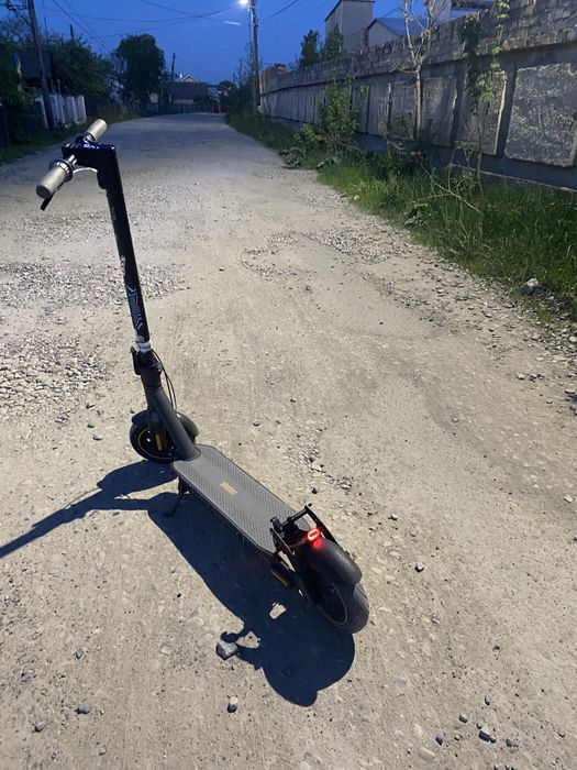 Продам електросамокати