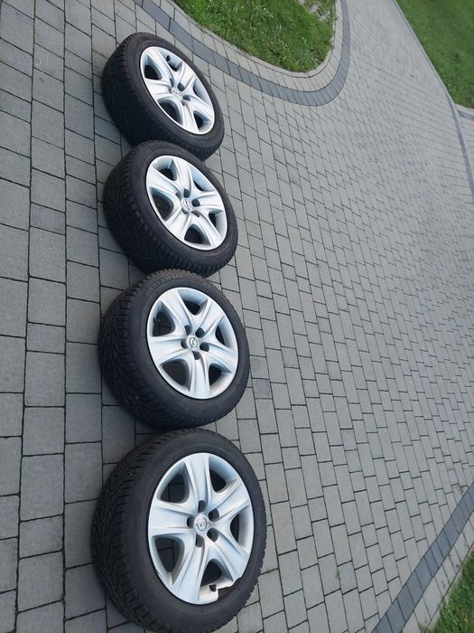 Felgi strukturalne opony zimowe  komplet  Opel Zafira 17