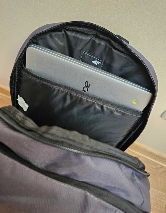 Plecak 4f szkolny do pracy na laptop 15' A4 wodoodporny 20l podręczny