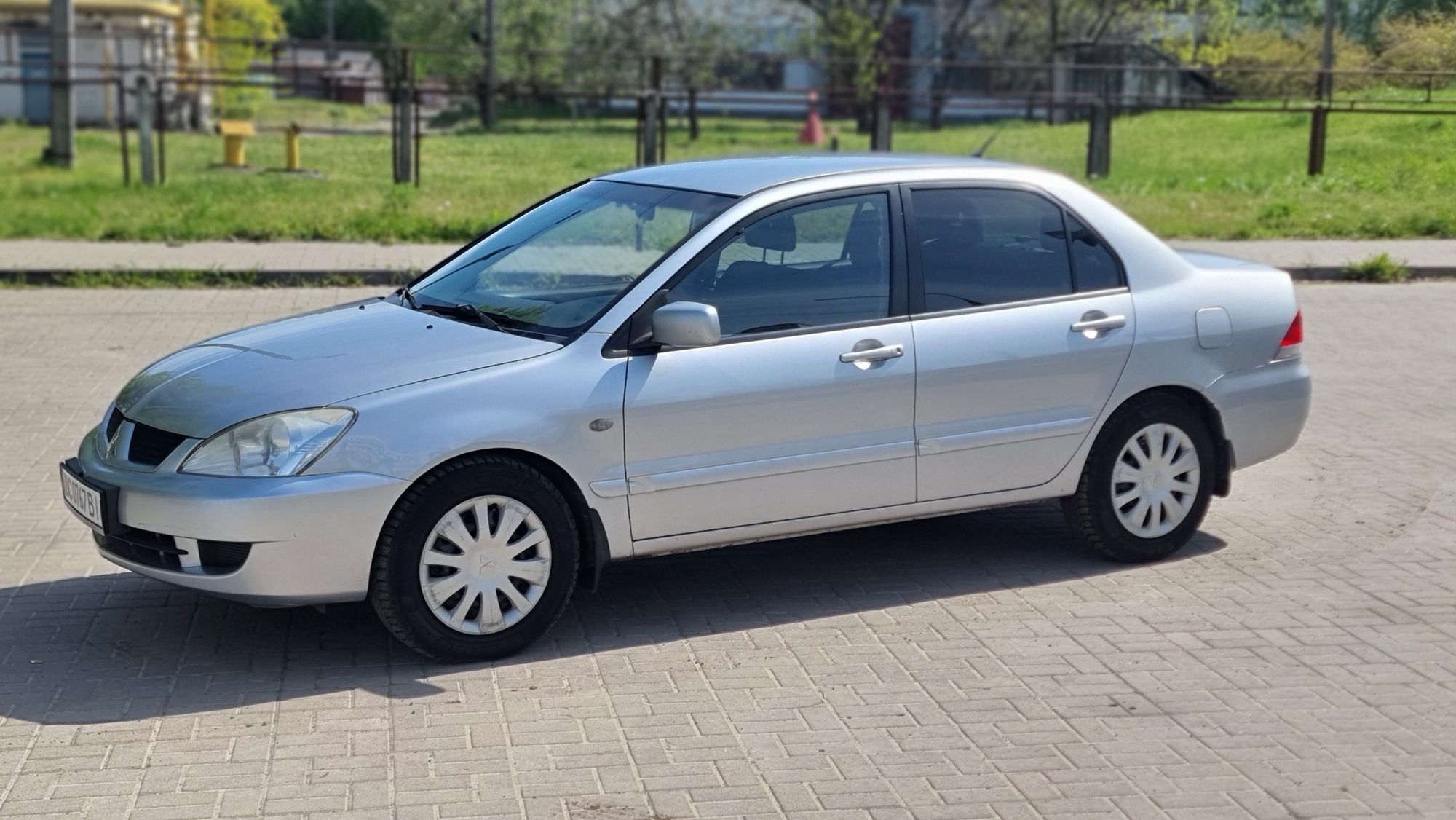 Продам Mitsubishi Lancer ! Автомат !