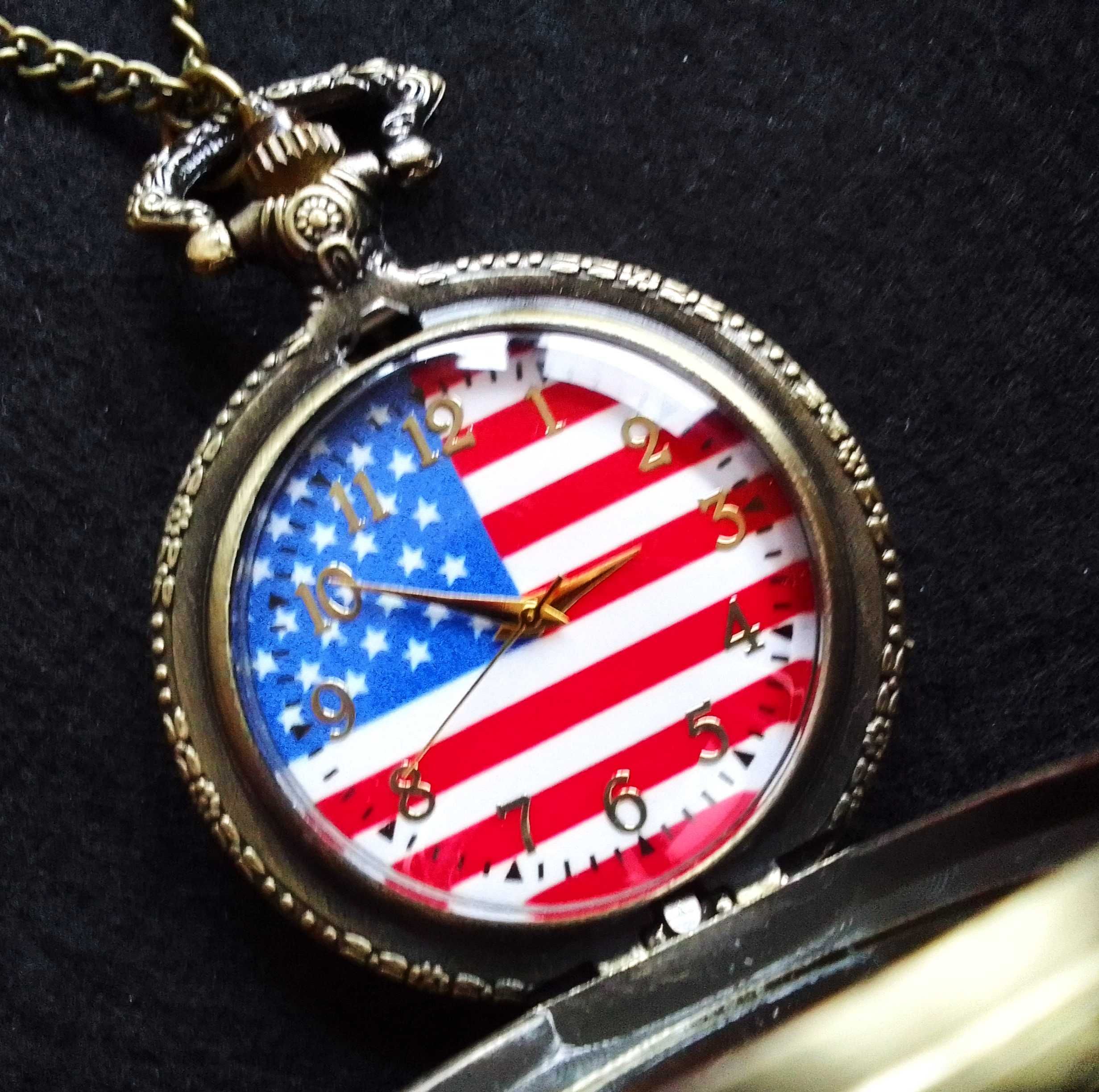 Męski kieszonkowy zegarek z łańcuszkiem vintage USA flaga NOWY