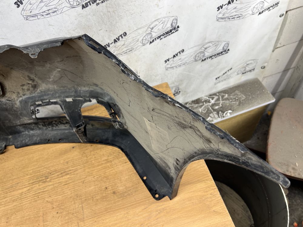 Бампер передній передний Subaru Legacy Bm Br usa 57704aj08a 2009-2015