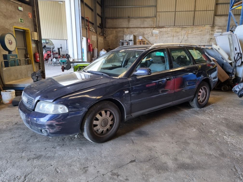 Audi A4 B5 Avant 1.9 TDi 110CV de 1999 para peças