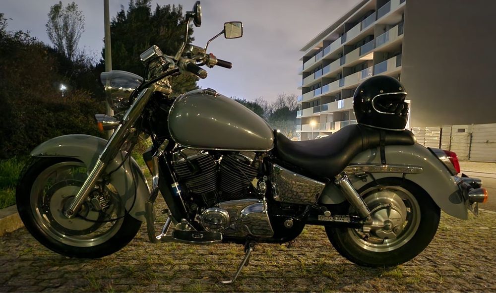 Mota Honda - modelo - VT 1100 - C2