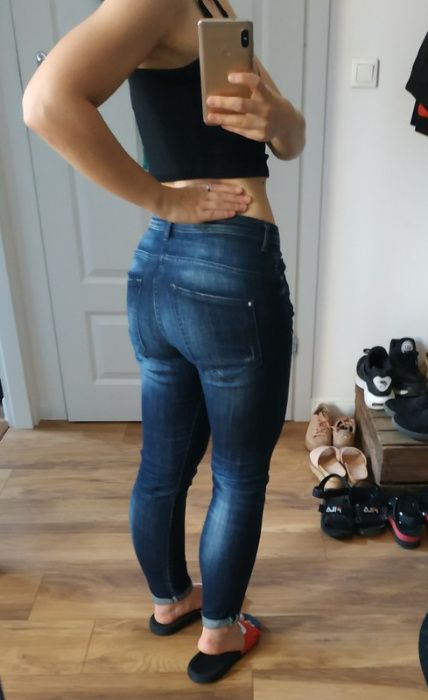 Granatowe spodnie jeansy Mango, rozmiar 34