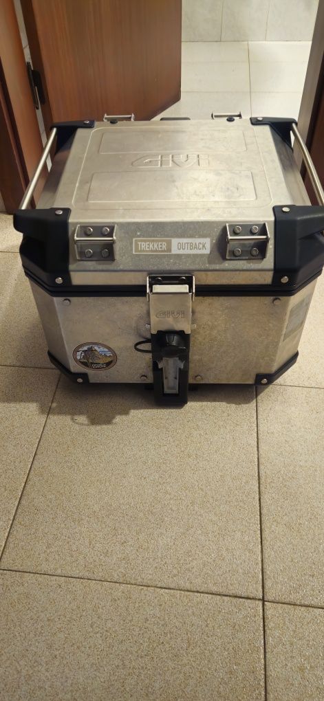 Top case  Givi Trakker Outback 42 Lt