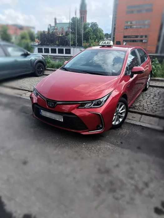 WYNAJEM BOLT/UBER - Toyota Corolla 2021 HYBRYDA + LPG |Sedan lub kombi