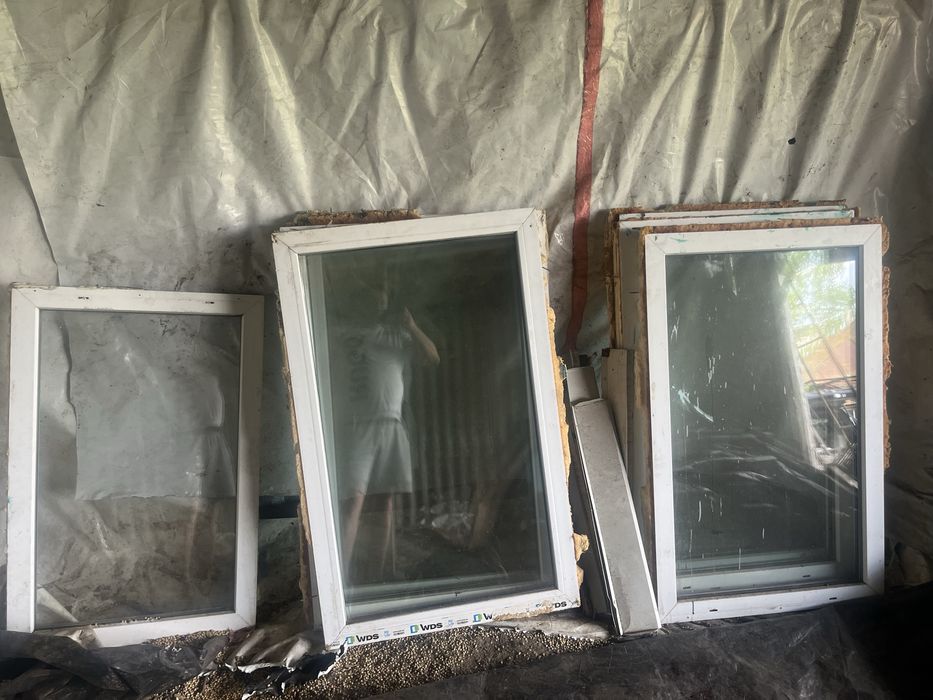 Продам окна пластикови,у гарному стани