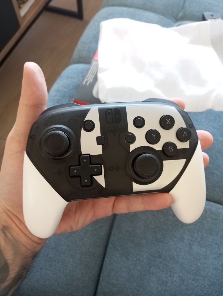 Nintendo switch pro controler smash bros edition