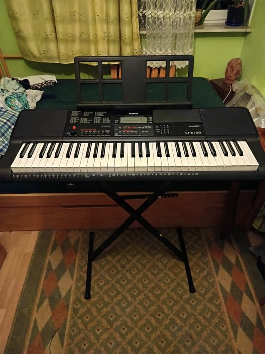 Keyboard Casio ct-x700 + stojak