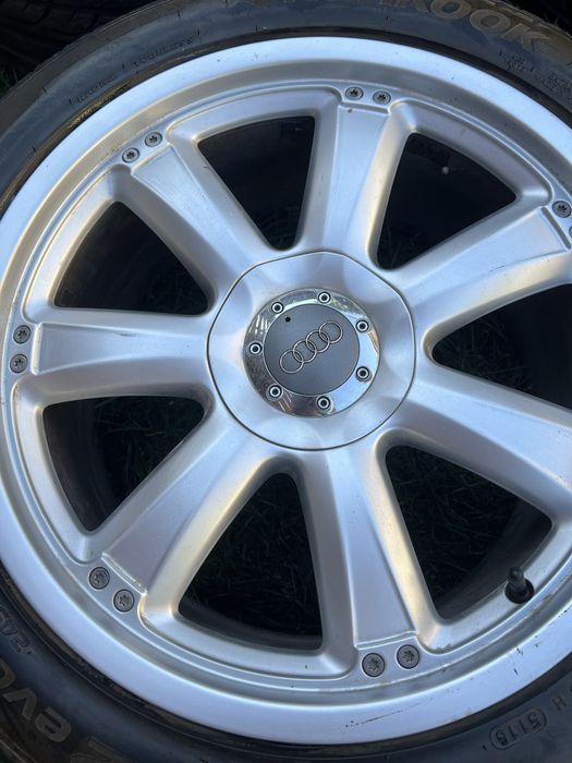 Комплект дисків AUDI з резиною 245/45 r18