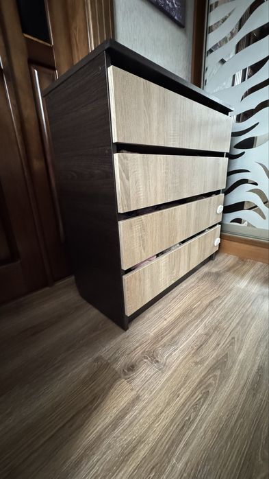 Комод гелик на 4 шухляди