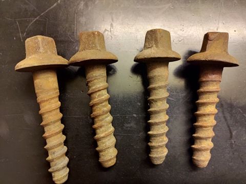 Parafusos Antigos Linha Ferrea