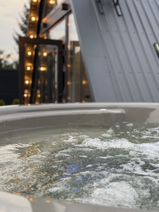 Оренда будинку з басейном та чаном, подобово, почасово