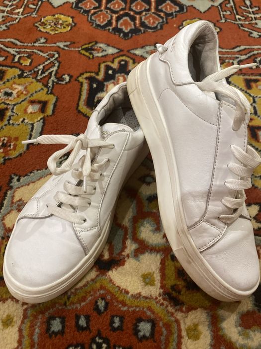 Жіночі шкіряні кросівки