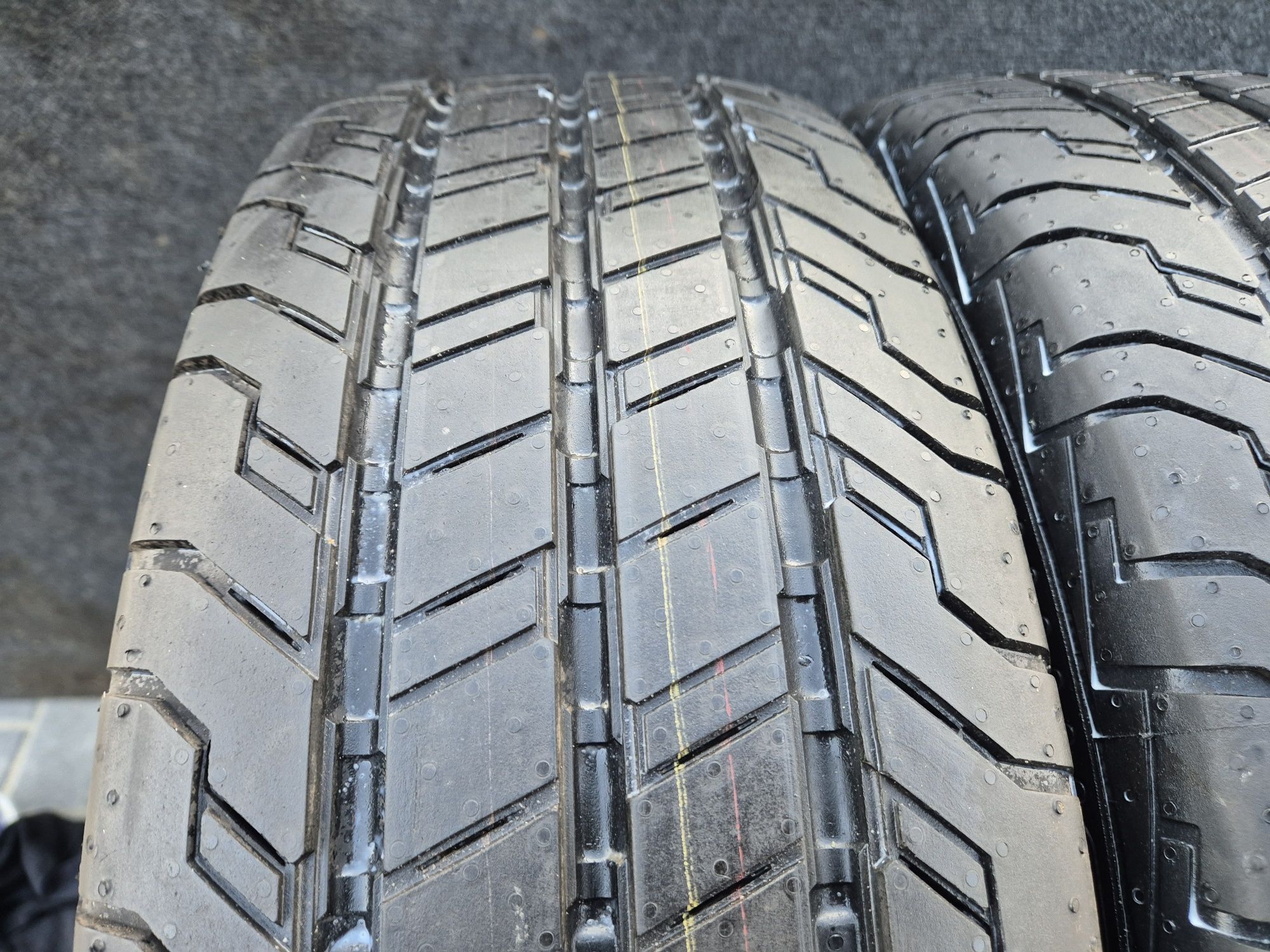 Continental 215/65/16C nowe cena za 4szt opony letnie