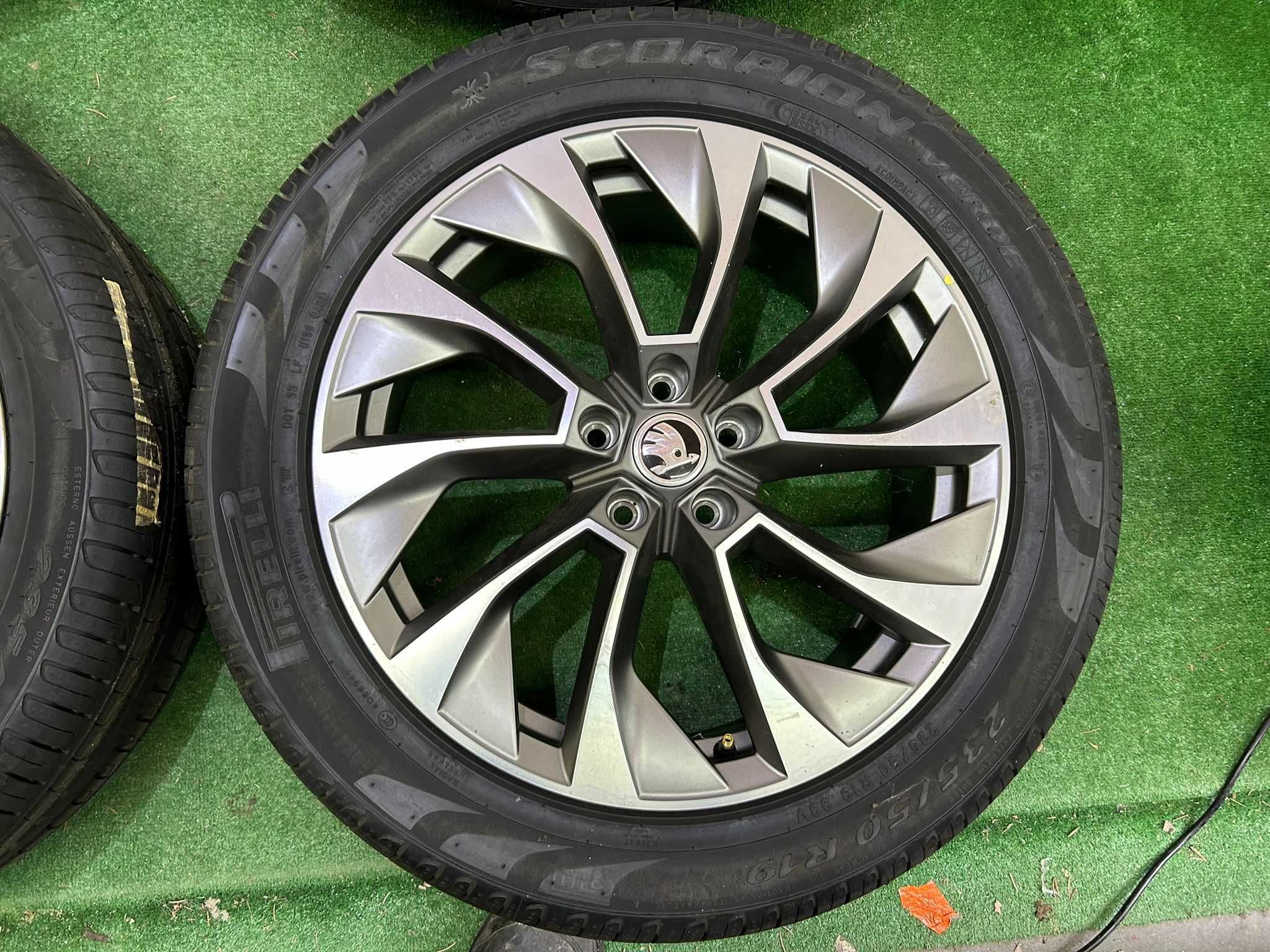 Koła Letnie Skoda Kodiaq 5x112 19 cali  Super stan