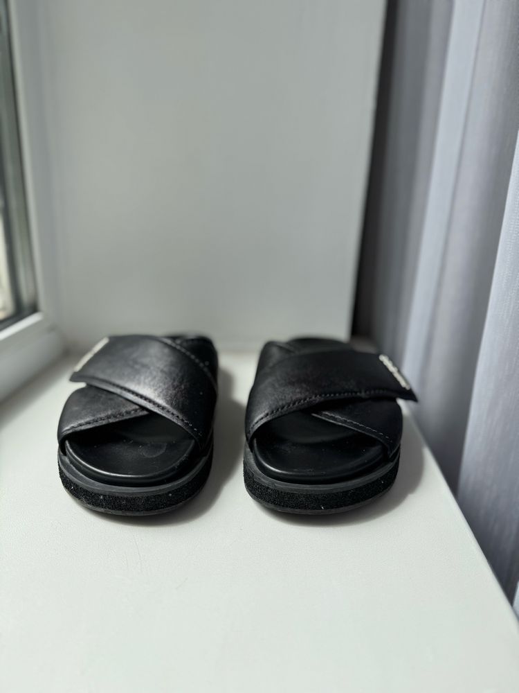 Тапки jimmy choo black leather joel slide sandals