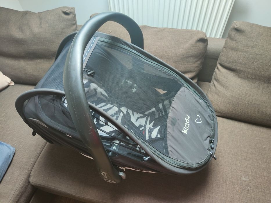 Nosidełko fotelik Kiddy z bazą isofix