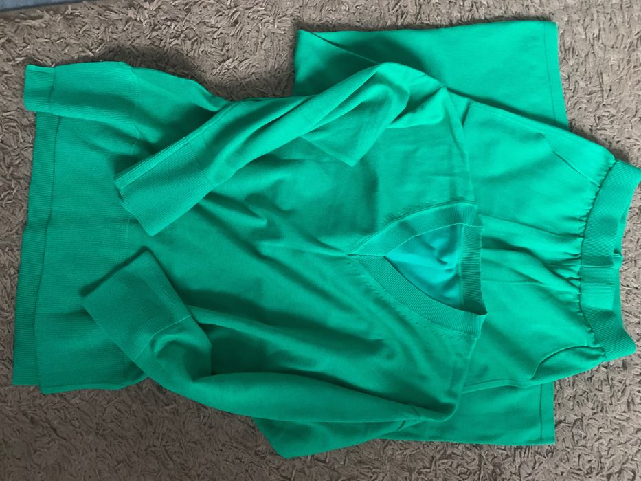 Nowy dzianinowy komplet z wiskozy m-l super jakość