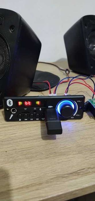 MP3-плеер, FM-радио Усилитель 2*80 Вт, Bluetooth 5,0 USB microSD карта