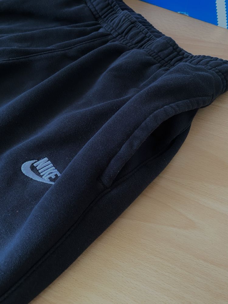 Спортивные штаны Nike спортивки из последних коллекций tech fleece