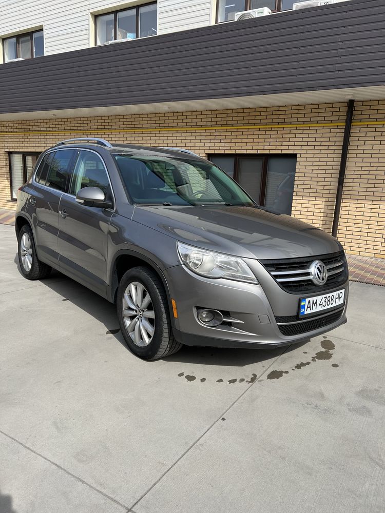 Volkswagen Tiguan 2011 НЕ ФАРБОВАНА