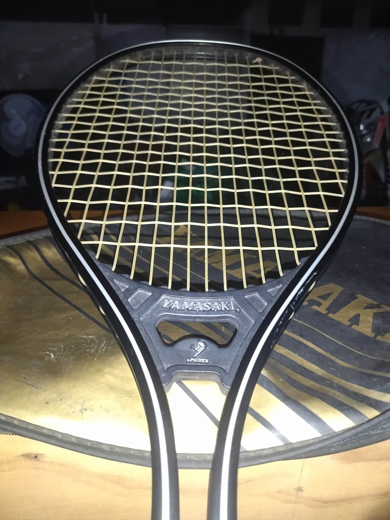 2 Raquetes de tênis usadas