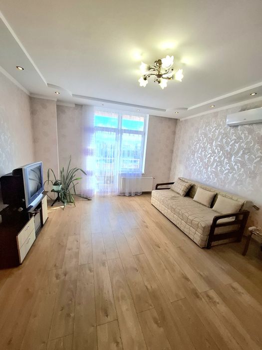 Сдам 1 комн.в Приморском Р-не ЖК"Люксембург" Средняя,24