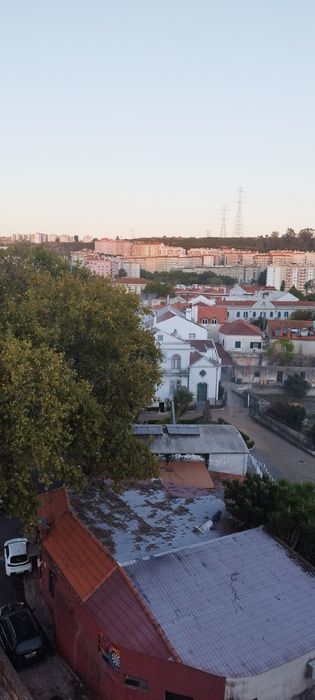 Quarto duplo ou single para alugar - Belas