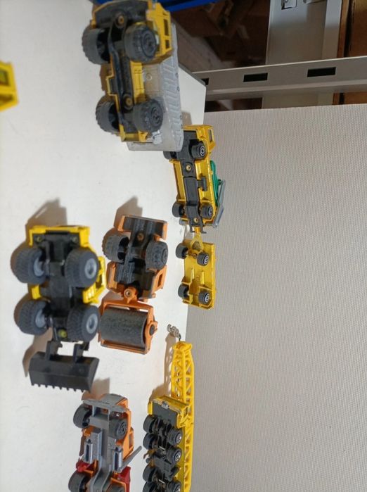 Lote de carros majorret entre outros