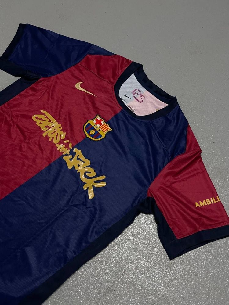 NOWA Koszulka Barcelona x Travis Scott