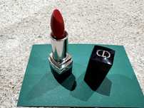 Pomadka do ust w sztyfcie firmy Dior Rouge 1,5 g kolor czerwony