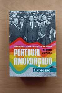 Livro "Portugal Amordaçado" de Mário Soares