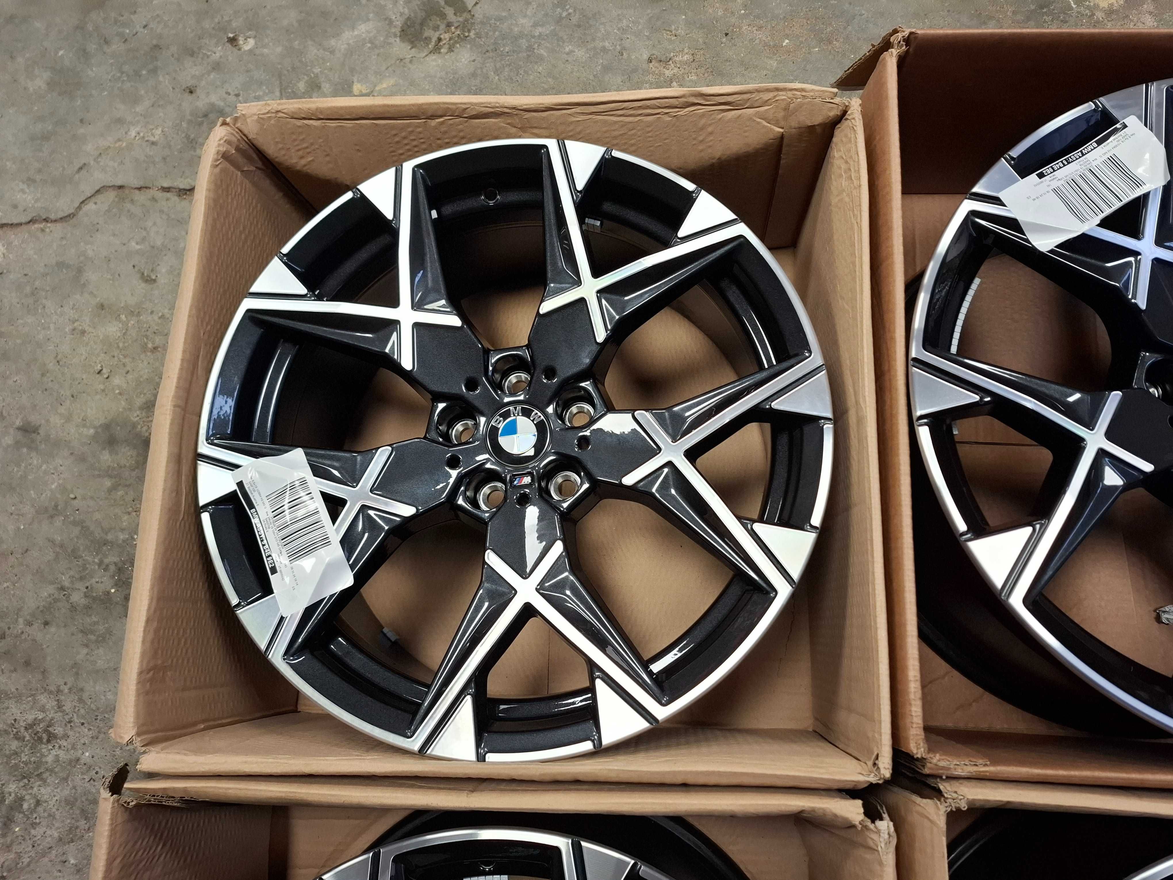 Nowe oryg felgi BMW X3 G45 G01 X4 G46 G02 1035M 19"