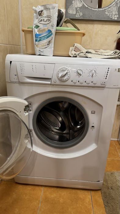 Cтиральна машинка hotpoint ariston з сушкою