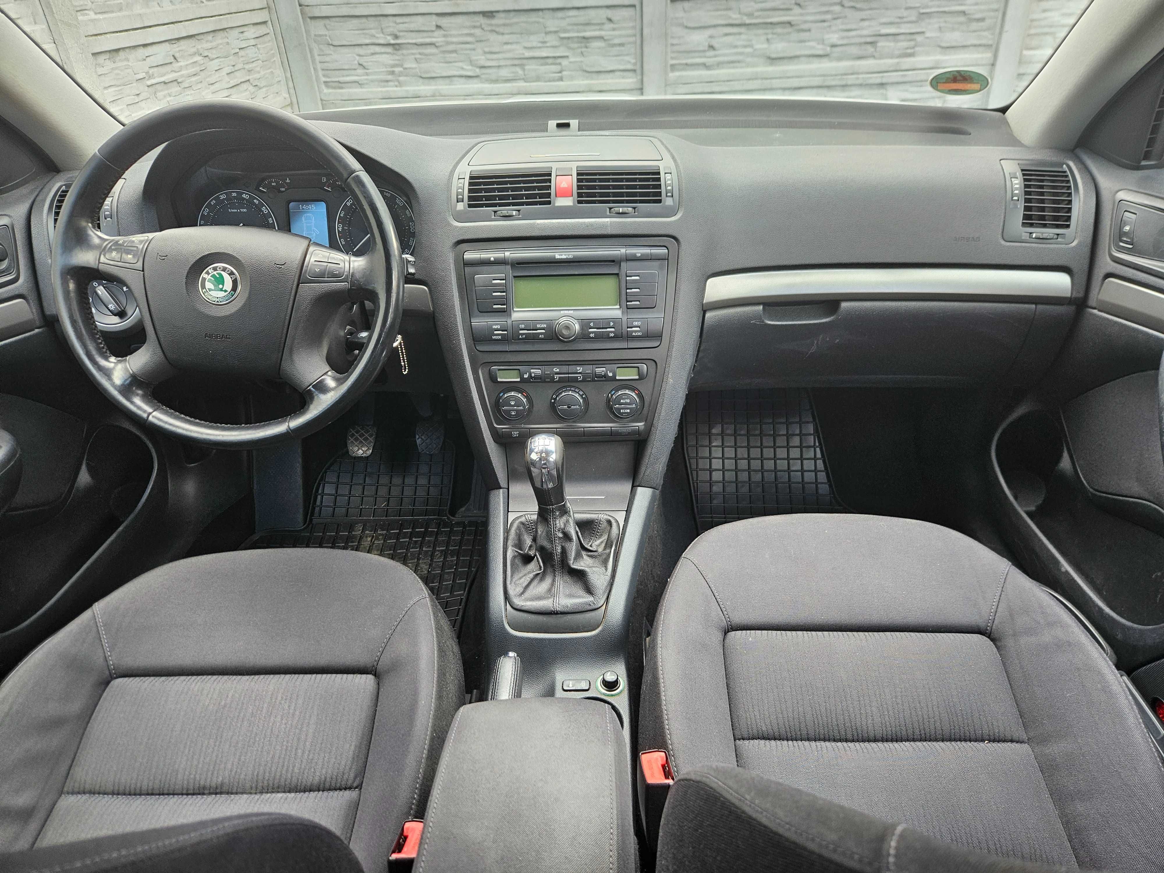 Skoda Octavia Elegance 1.6 MPI