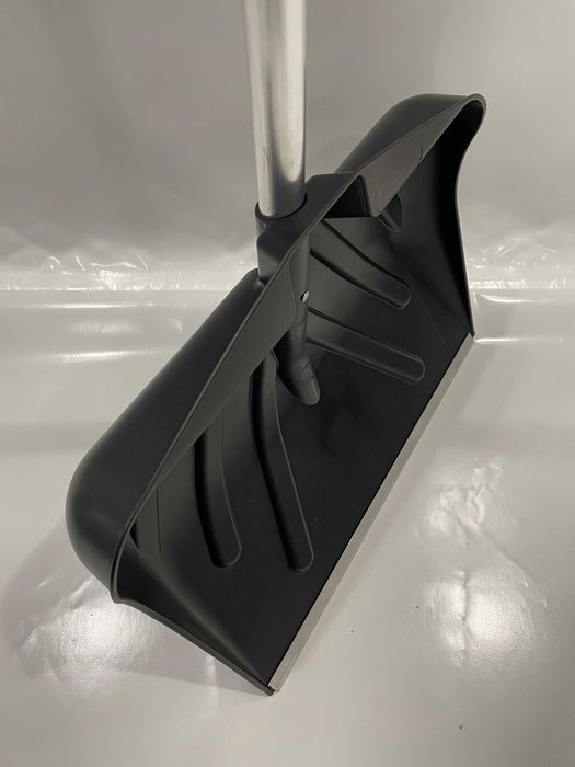 Łopata do śniegu szufla zgarniacz do odśnieżania aluminiowy trzonek