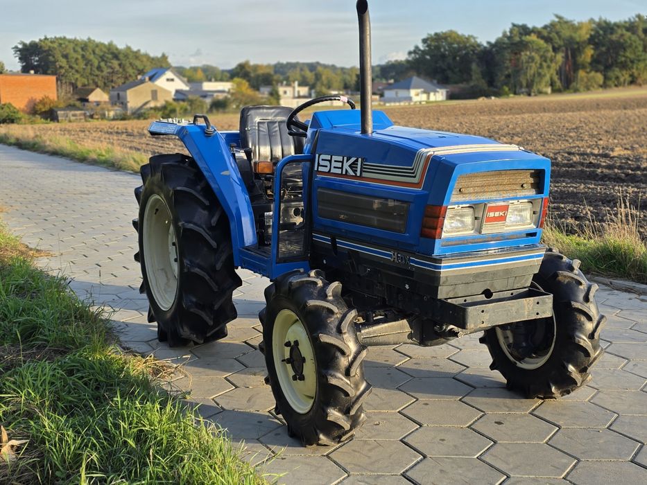 TRAKTOREK Iseki 30KM duzy mocny rewers 4x4 john kubota yanmar