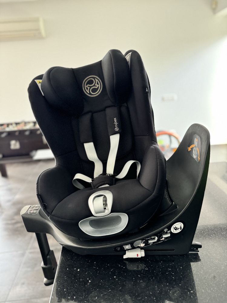Sirona Z I-size Deep Black + Base Isofix