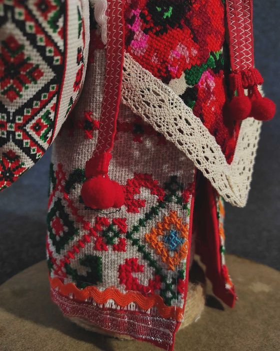 Мотанка “Дівчина у вінку”