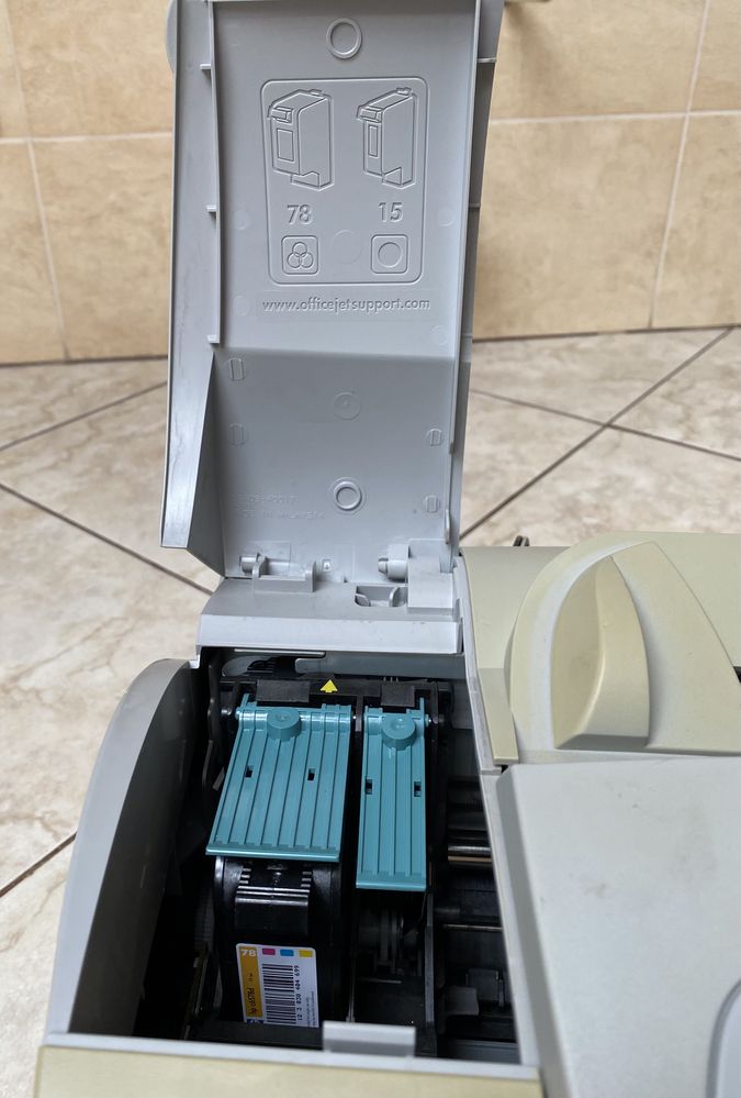Urządzenie wielofunkcyjne HP V40