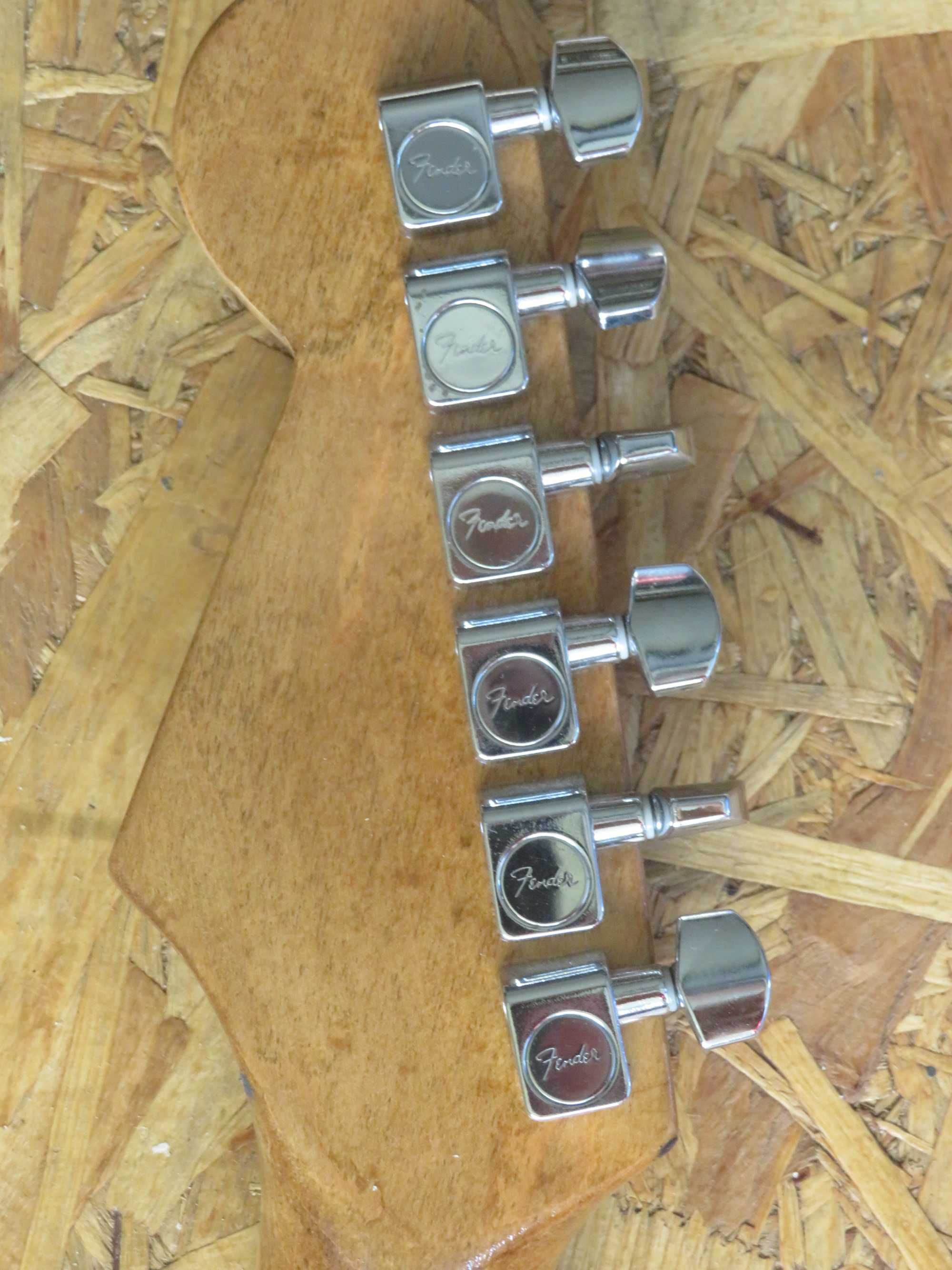 Fender Roland Ready - Pickups Tex Mex - Braço Ibanez anos 70